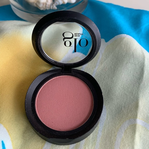 glo blush